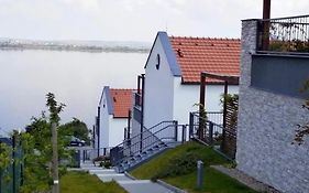 Palava Eu 8
